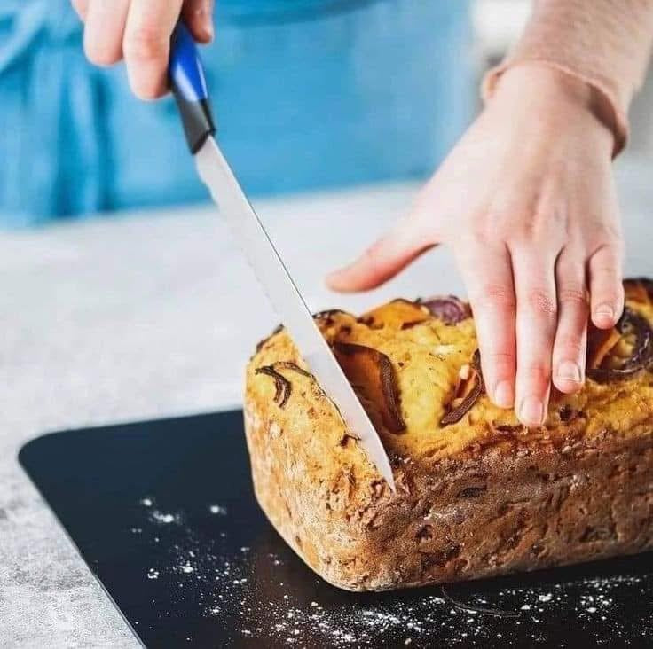 Új Generációs Kenyérvágó-kés